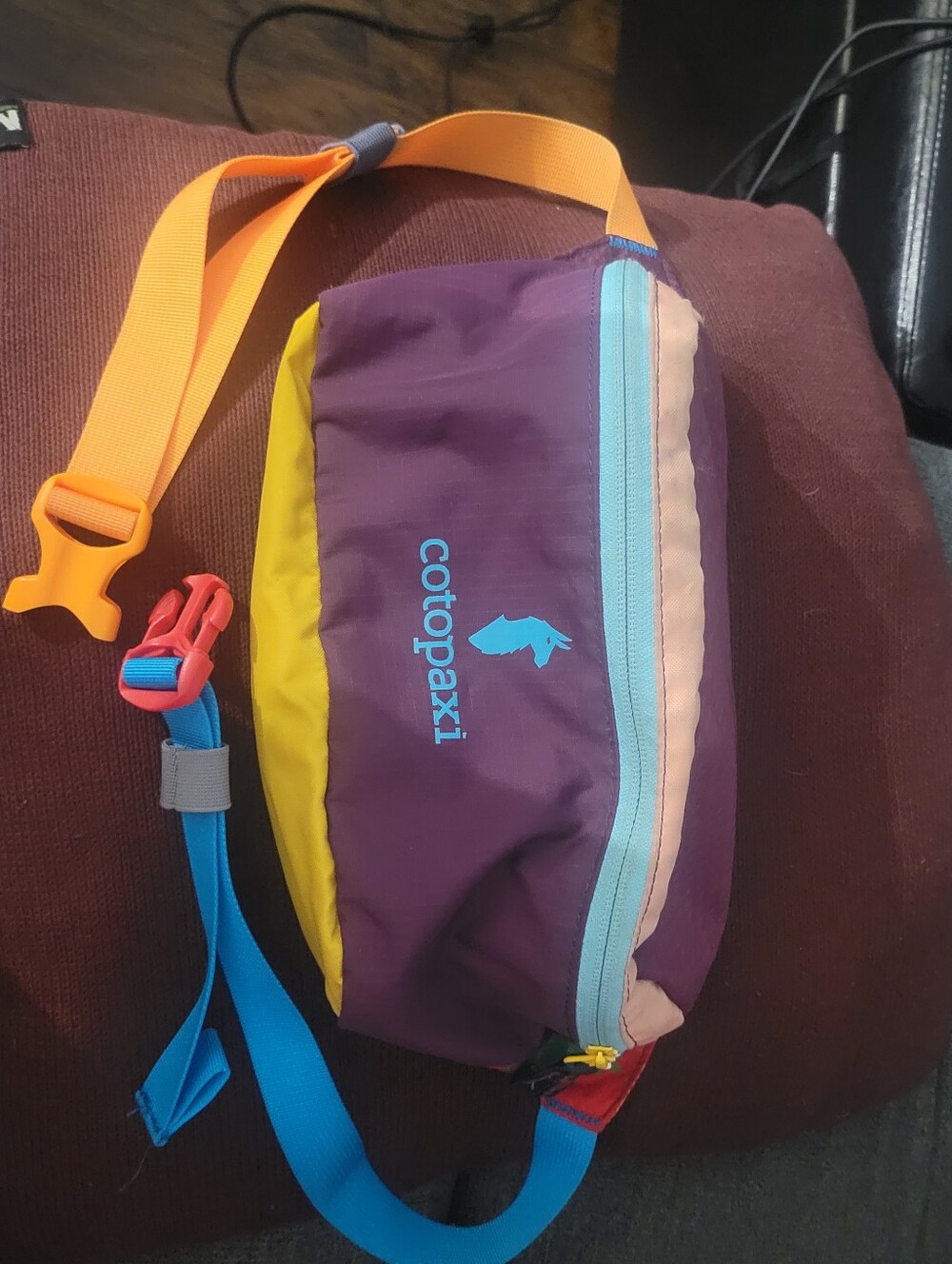 Cotopaxi Nylon Hip Bag , Sling, Pack. - Picture 3 of 4